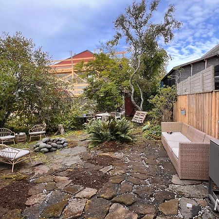 Casa Disa - Dreams, A Boutique Guesthouse In Reykjavik City'S Central Park And Botanical Garden In Laugardalur, Hot-Spring-Valley ภายนอก รูปภาพ
