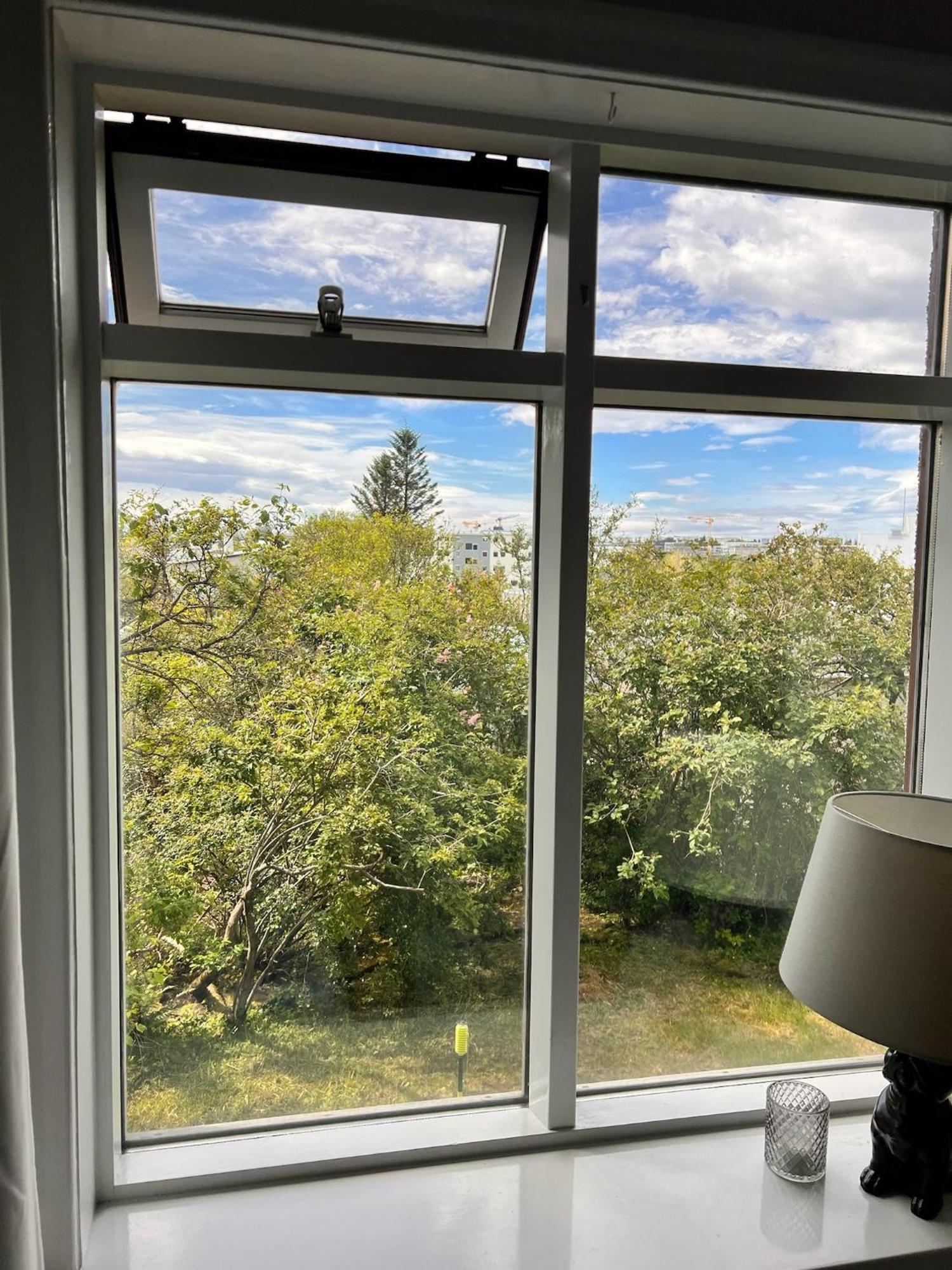 Casa Disa - Dreams, A Boutique Guesthouse In Reykjavik City'S Central Park And Botanical Garden In Laugardalur, Hot-Spring-Valley ภายนอก รูปภาพ
